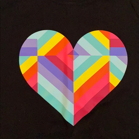 NWOT Cat & Jack Black T-Shirt with Colorful Heart - Picture 2 of 3
